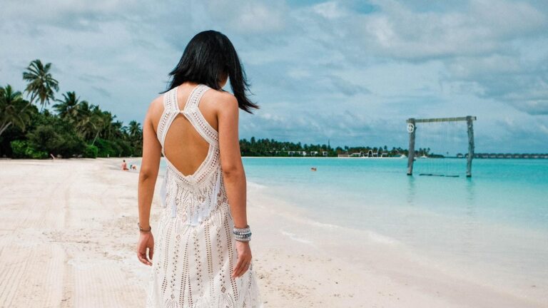 Tranquilidad Tropical: Revelando la magia de las bodas en islas