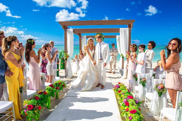 Liberando el encanto de las bodas de destino: Una guía para decir “sí, quiero” en el extranjero